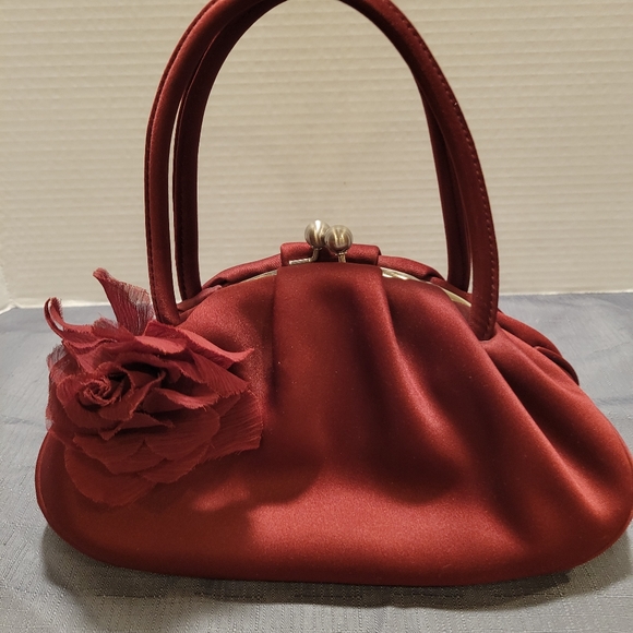 💚EUC~ ANN TAYLOR EVENING BAG - Picture 2 of 9